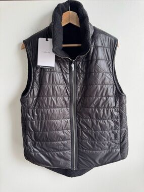 Varley Ellis Reversible Quilt Gilet Black Puffer Vest, New With Tags. Sz. M.
